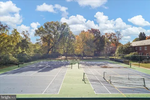 $365,000 | 1401 South Barton Street, Unit 231, Arlington, VA 22204