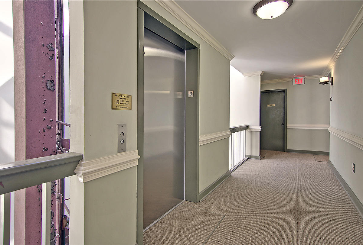 32 Vendue Range, Unit 302 Charleston, SC 29401 - Photo 8 of 50 CREM_32 Vendue Range, unit 302_044