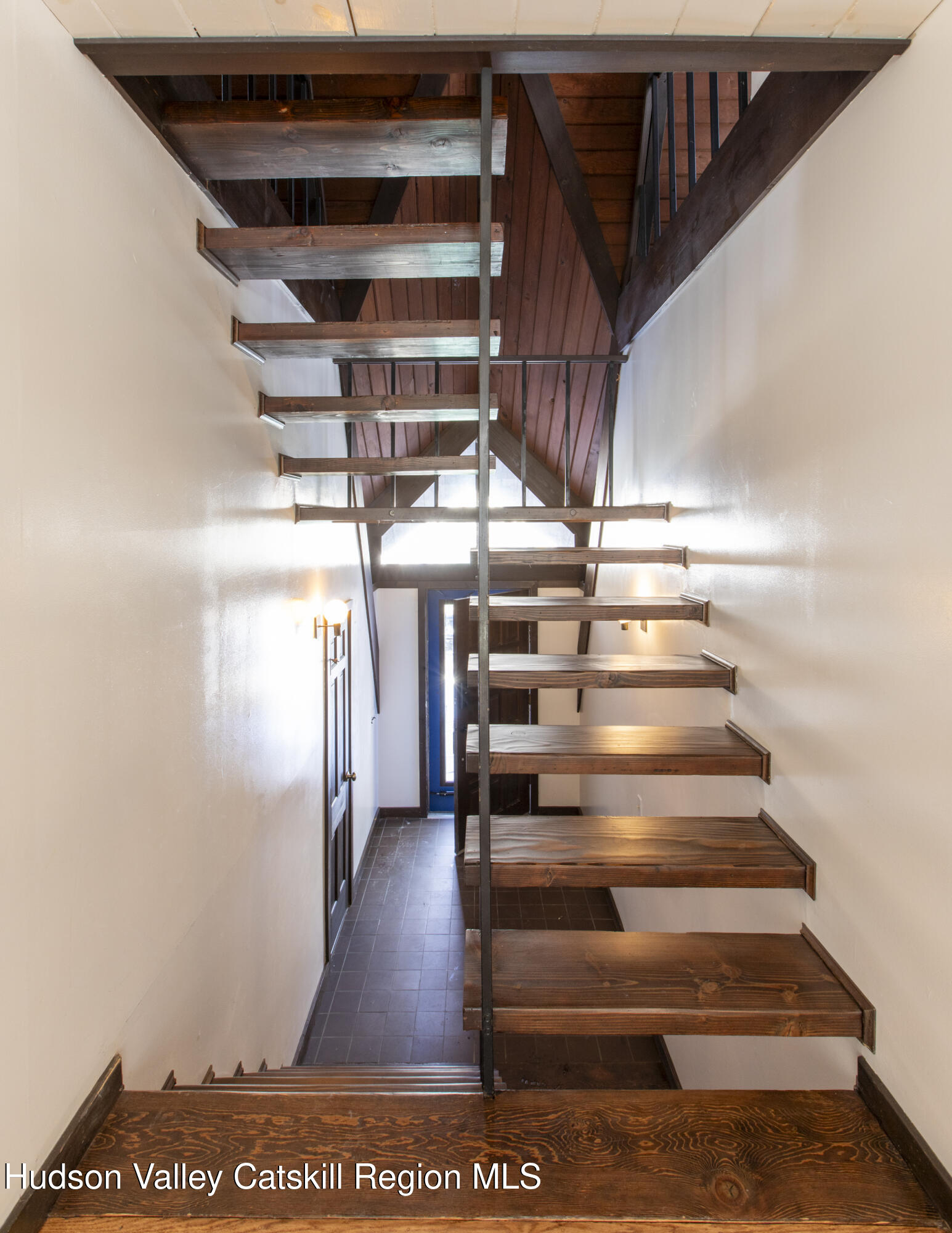 348 Willow Glen Road Red Hook, NY 12571 - Photo 11 of 29 a view of entryway