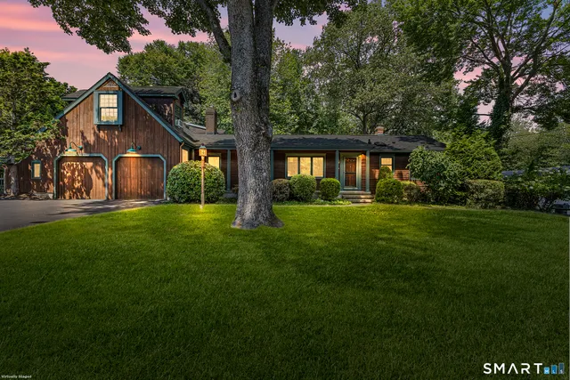 $949,000 | 104 Putting Green Road, Fairfield, CT 06825