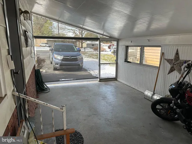 $245,000 | 2005 Sandalwood Court, York, PA 17404