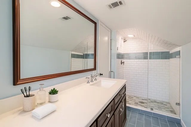 $570,000 | 11814 Drexelbrook Drive, Houston, TX 77077