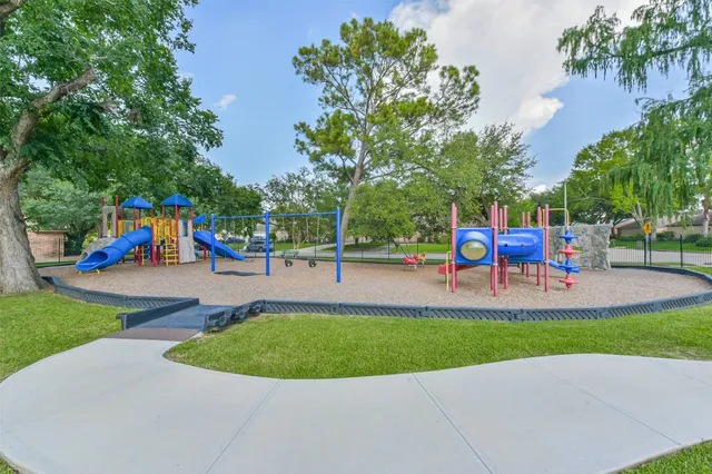 $570,000 | 11814 Drexelbrook Drive, Houston, TX 77077