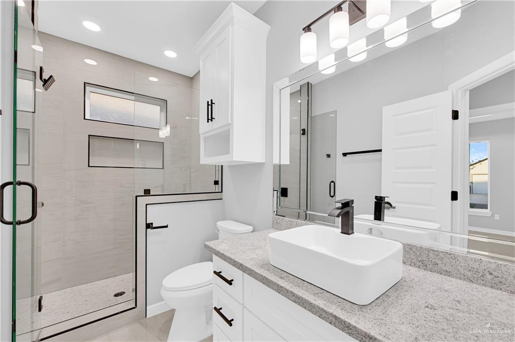 905 Magnolia Street Mission, TX 78573 - Photo 14 of 29