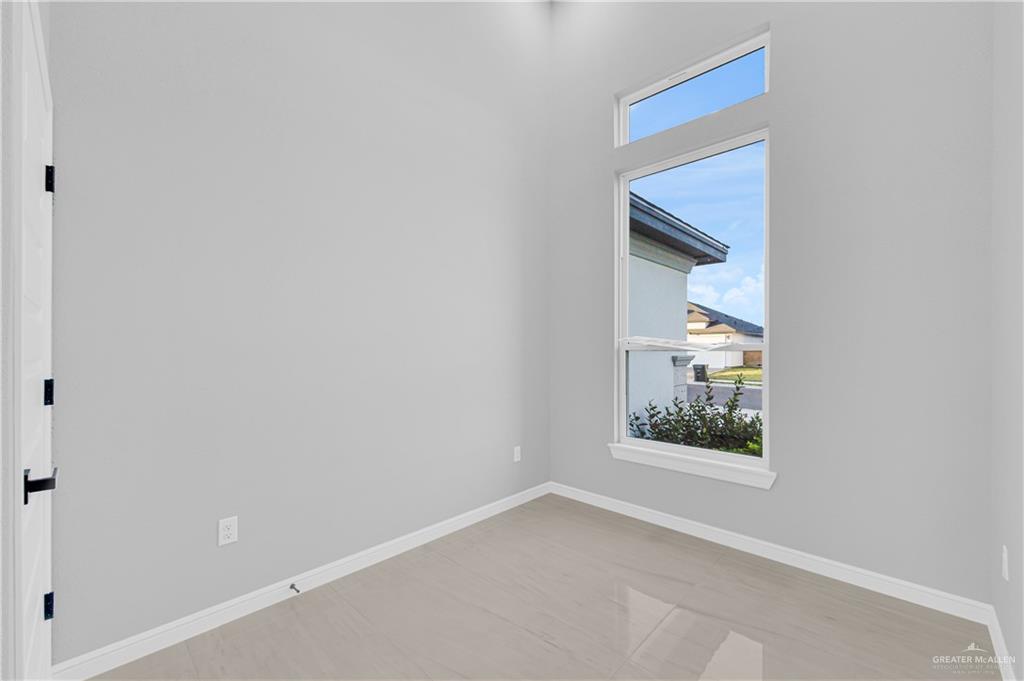 905 Magnolia Street Mission, TX 78573 - Photo 17 of 29