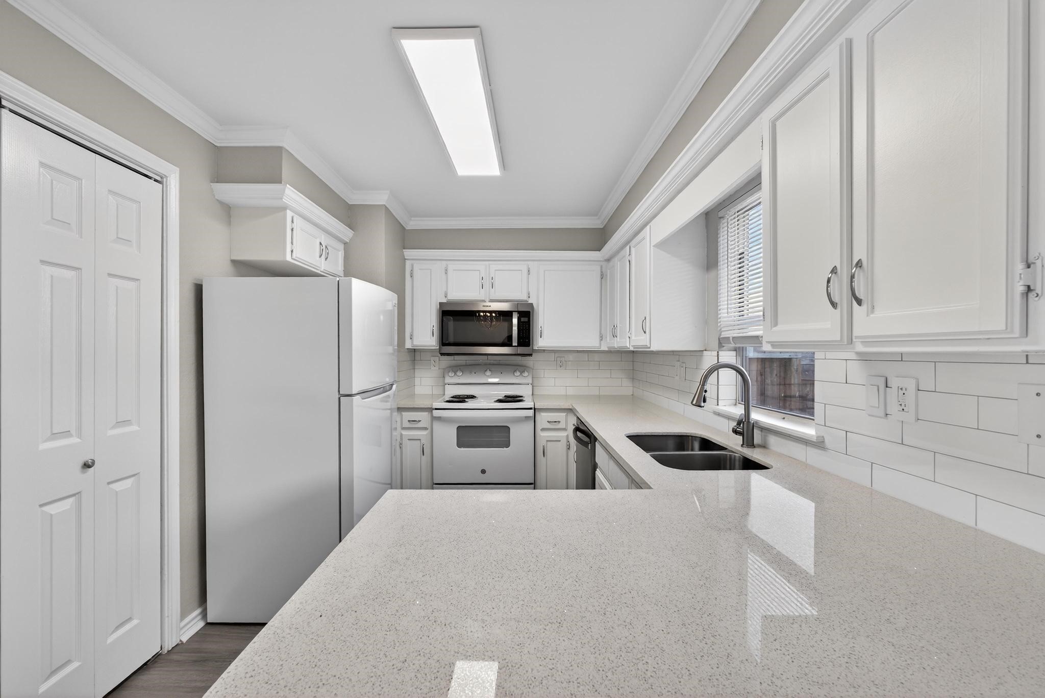 1221 Cedar Post Lane, Unit 3B Houston, TX 77055 - Photo 9 of 17