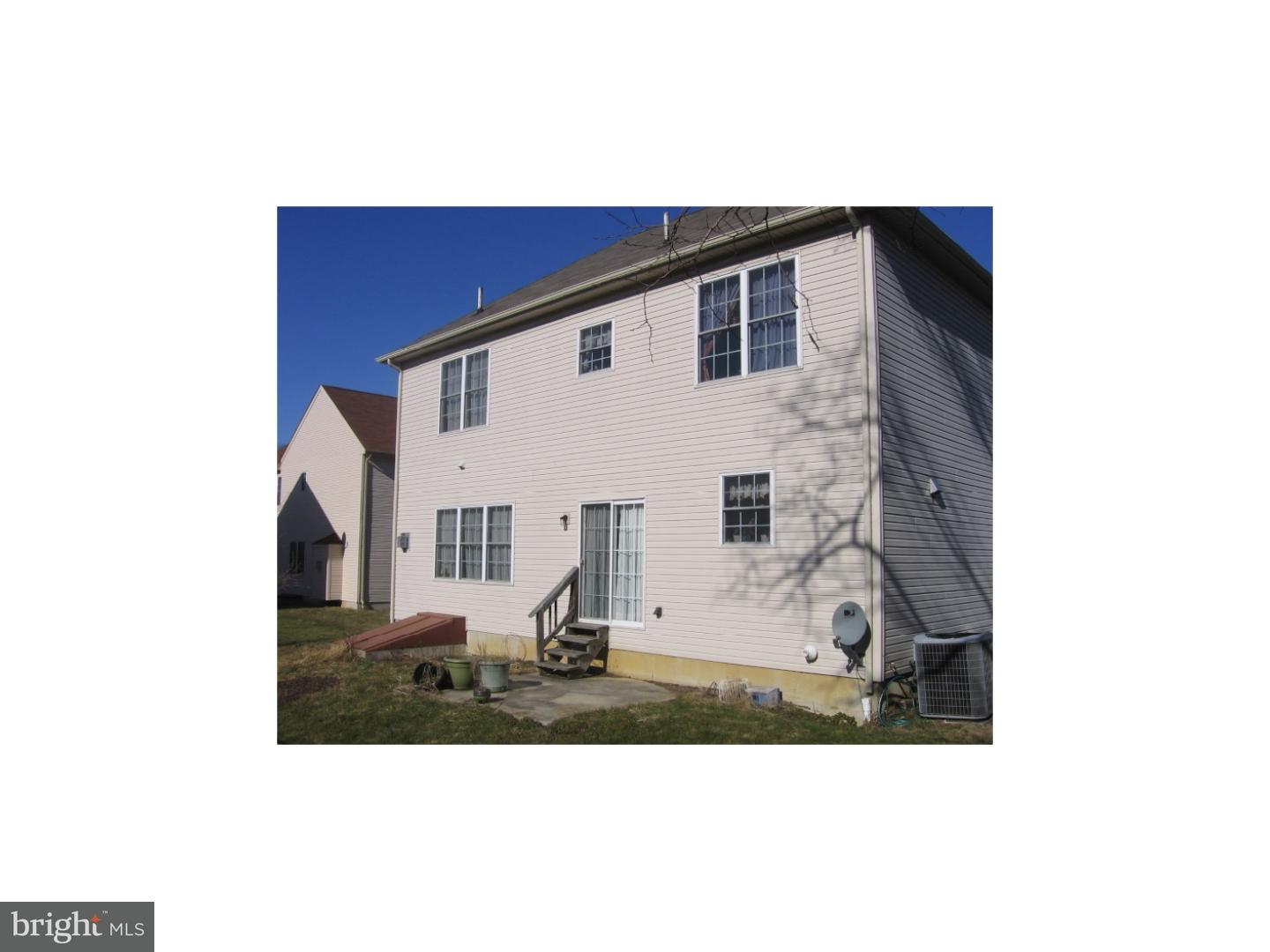 2735 Springhouse Road Philadelphia, PA 19114 - Photo 3 of 25 Exterior Back