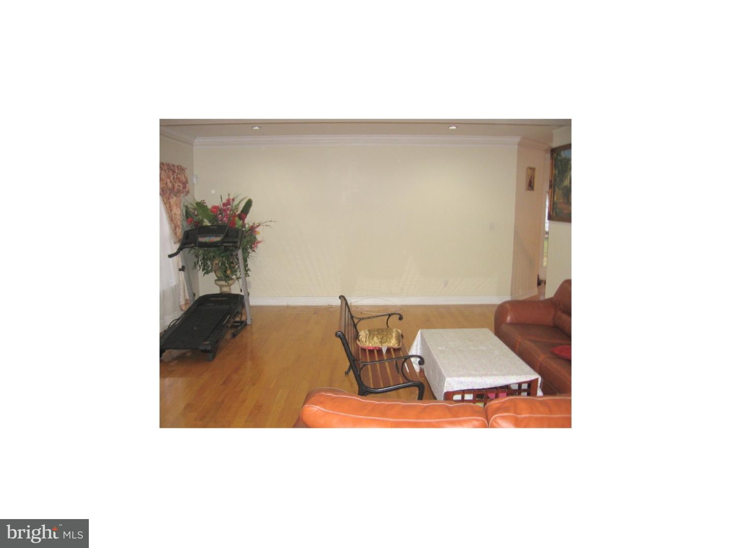 2735 Springhouse Road Philadelphia, PA 19114 - Photo 7 of 25 Great Room