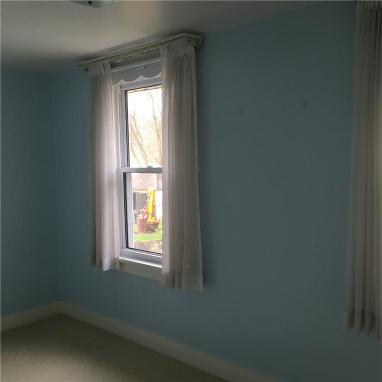 13 Wallace Road Pittsburgh, PA 15209 - Photo 9 of 17 Bedroom #3 is cheery and bright!
