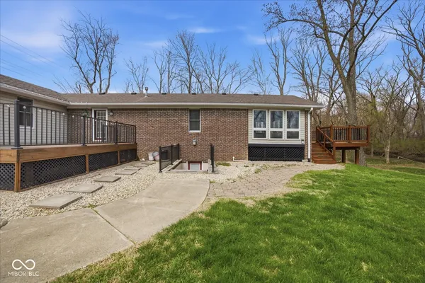 $370,000 | 1812 South Clark Road, Shelbyville, IN 46176