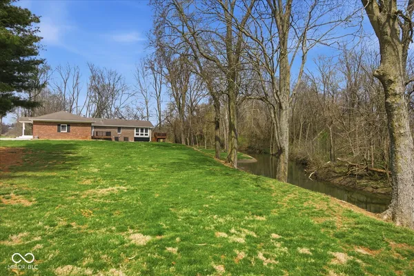 $370,000 | 1812 South Clark Road, Shelbyville, IN 46176