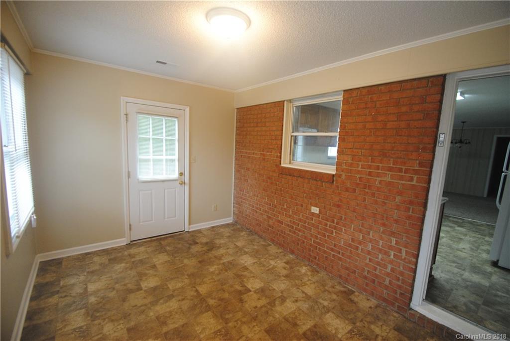 6511 Simpson Road, Unit 12 Charlotte, NC 28216 - Photo 4 of 18 Gallery Image 4