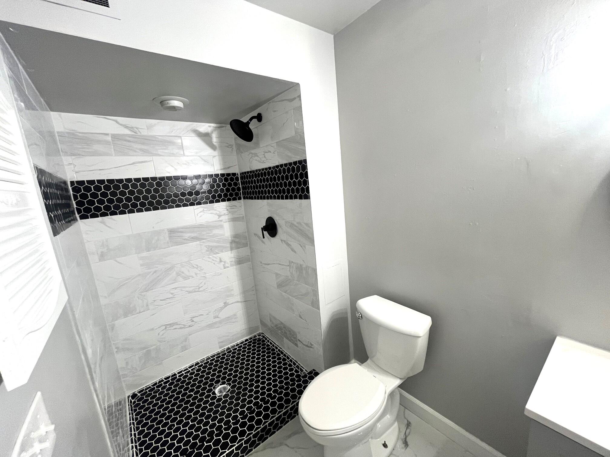 6077 West Calumet Road Milwaukee, WI 53223 - Photo 11 of 12 Master Bathroom