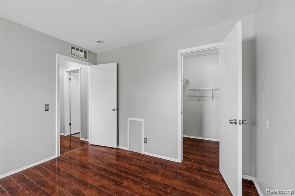 42564 Saratoga Road, Unit 31 Canton, MI 48187 - Photo 25 of 26