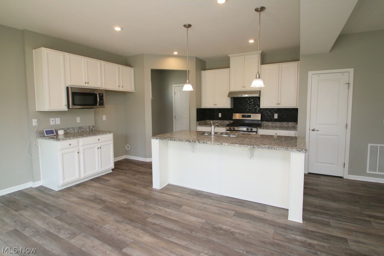 38542 Ranally Way Willoughby, OH 44094 - Photo 7 of 32