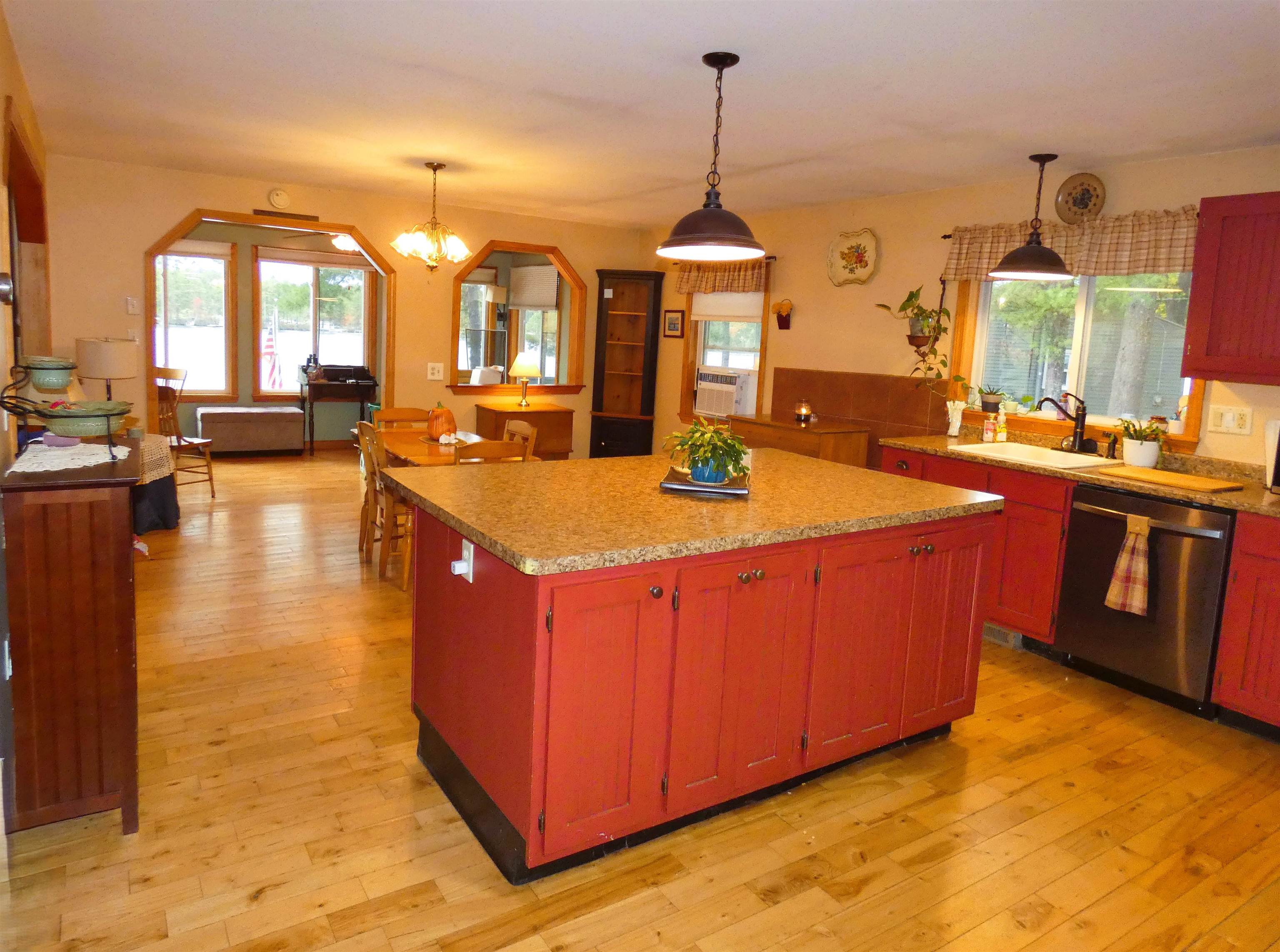 10 Spur Road Ossipee, NH 03814 - Photo 17 of 42