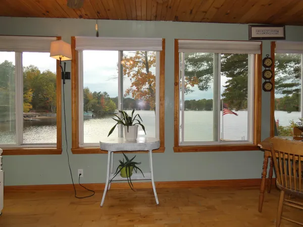 $1,195,000 | 10 Spur Road, Ossipee, NH 03814