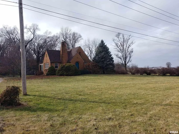 $299,000 | 8300 Highway 150, Coal Valley, IL 61240