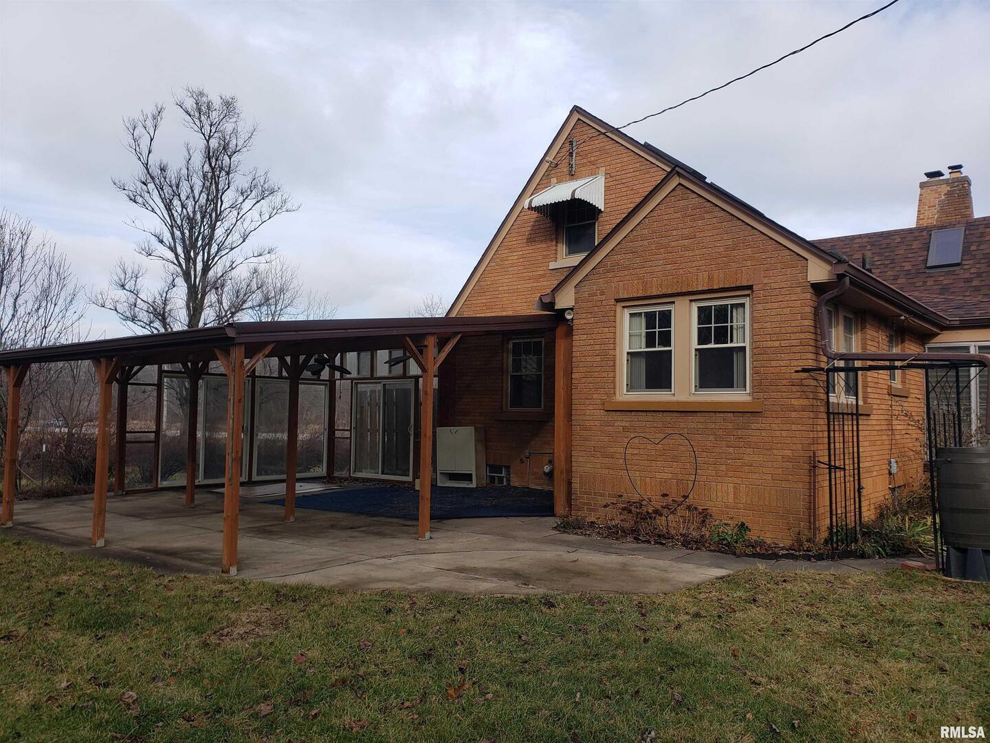 8300 Highway 150 Coal Valley, IL 61240 - Photo 22 of 25