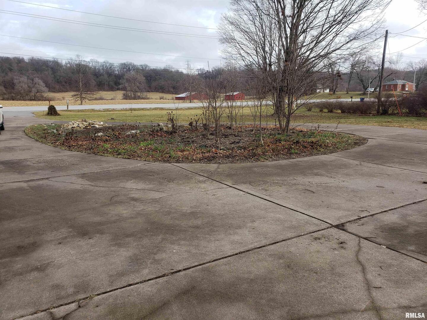 8300 Highway 150 Coal Valley, IL 61240 - Photo 23 of 25