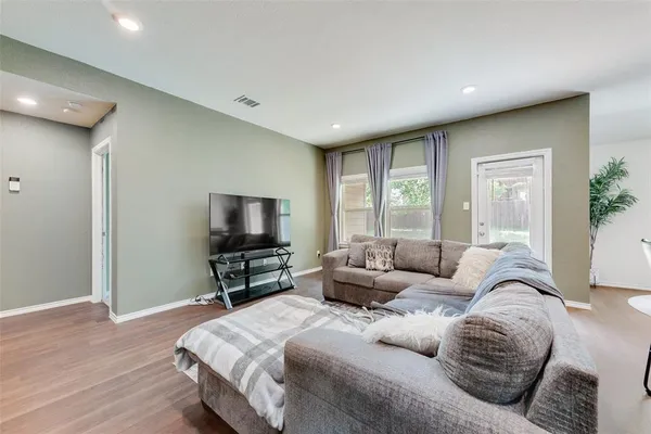 $319,900 | 3509 Doris Drive, Denton, TX 76207