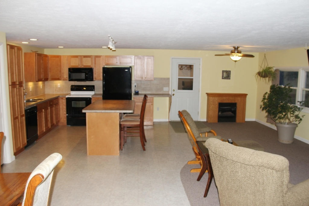 6205 Darby Road Saranac, MI 48881 - Photo 4 of 28 IMG_7571a