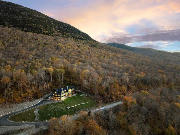 $4,295,000 | 16 Back Forty Road, Lincoln, NH 03251