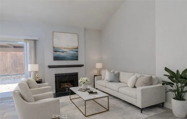 $329,000 | 632 Parkview Drive, Lake Elsinore, CA 92530