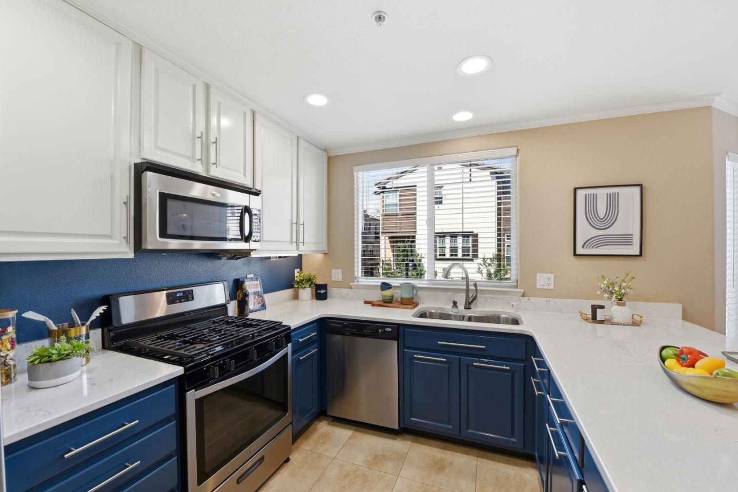 2222 Raspberry Lane Mountain View, CA 94043 - Photo 12 of 57
