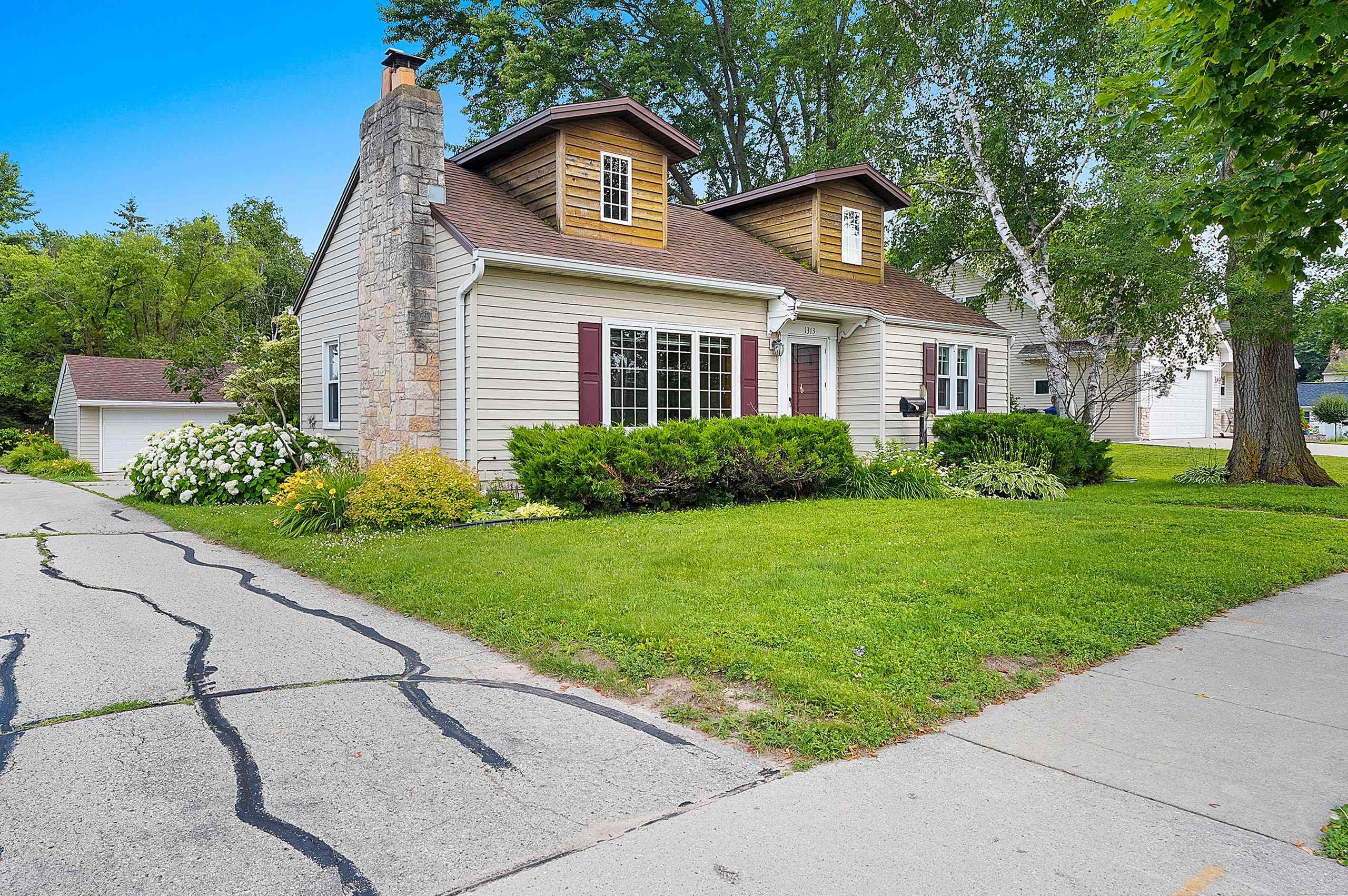 1313 Lost Dauphin Road De Pere, WI 54115 - Photo 41 of 43