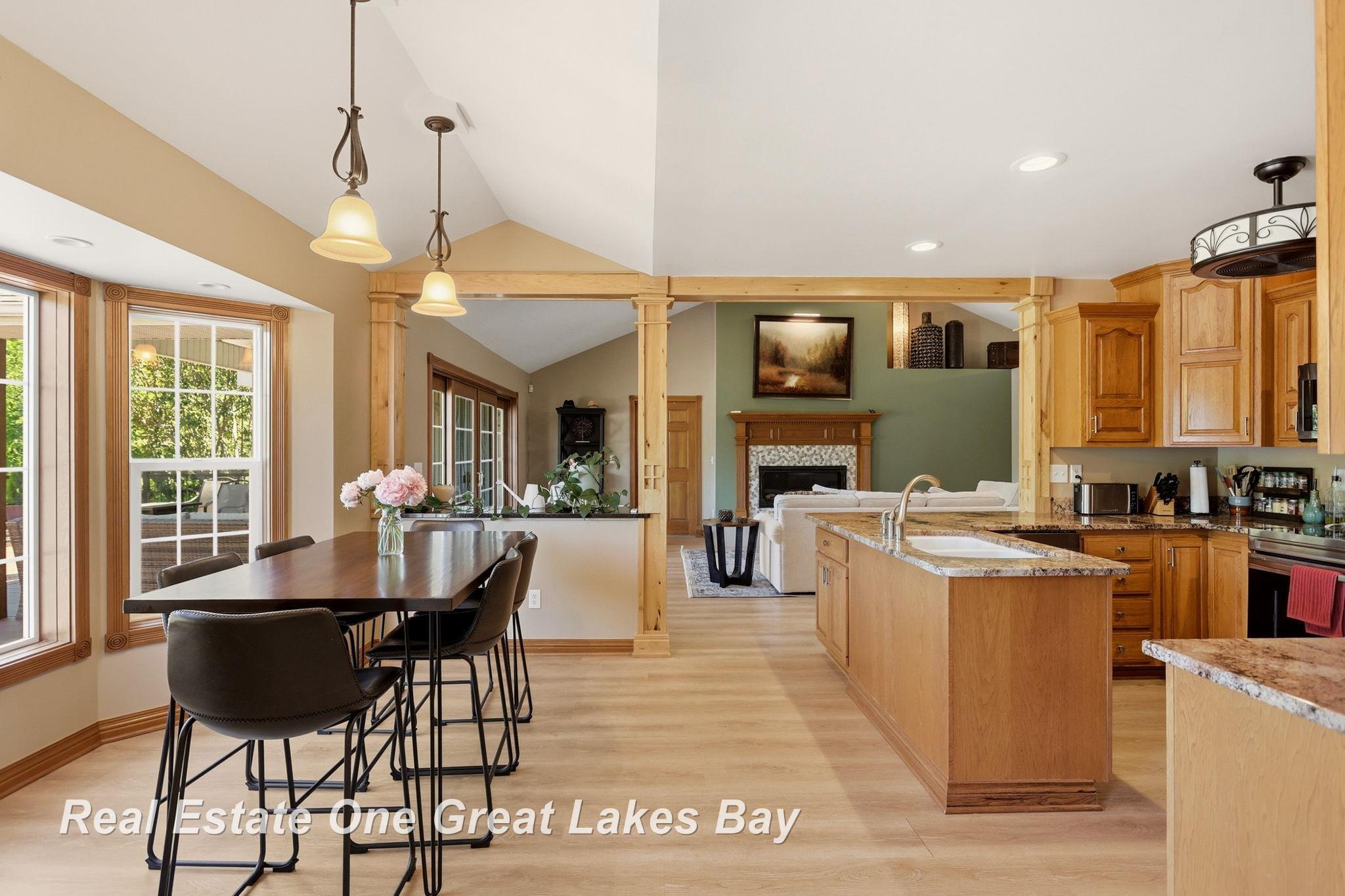 2530 North River Road Saginaw, MI 48609 - Photo 17 of 90