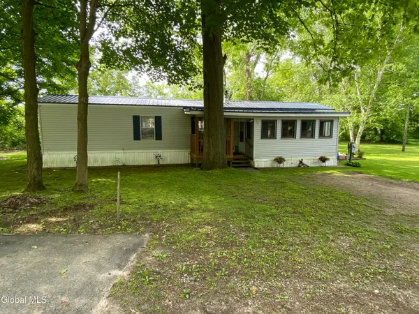 $390,000 | 7965-7967 Highway 5, St. Johnsville, NY 13452