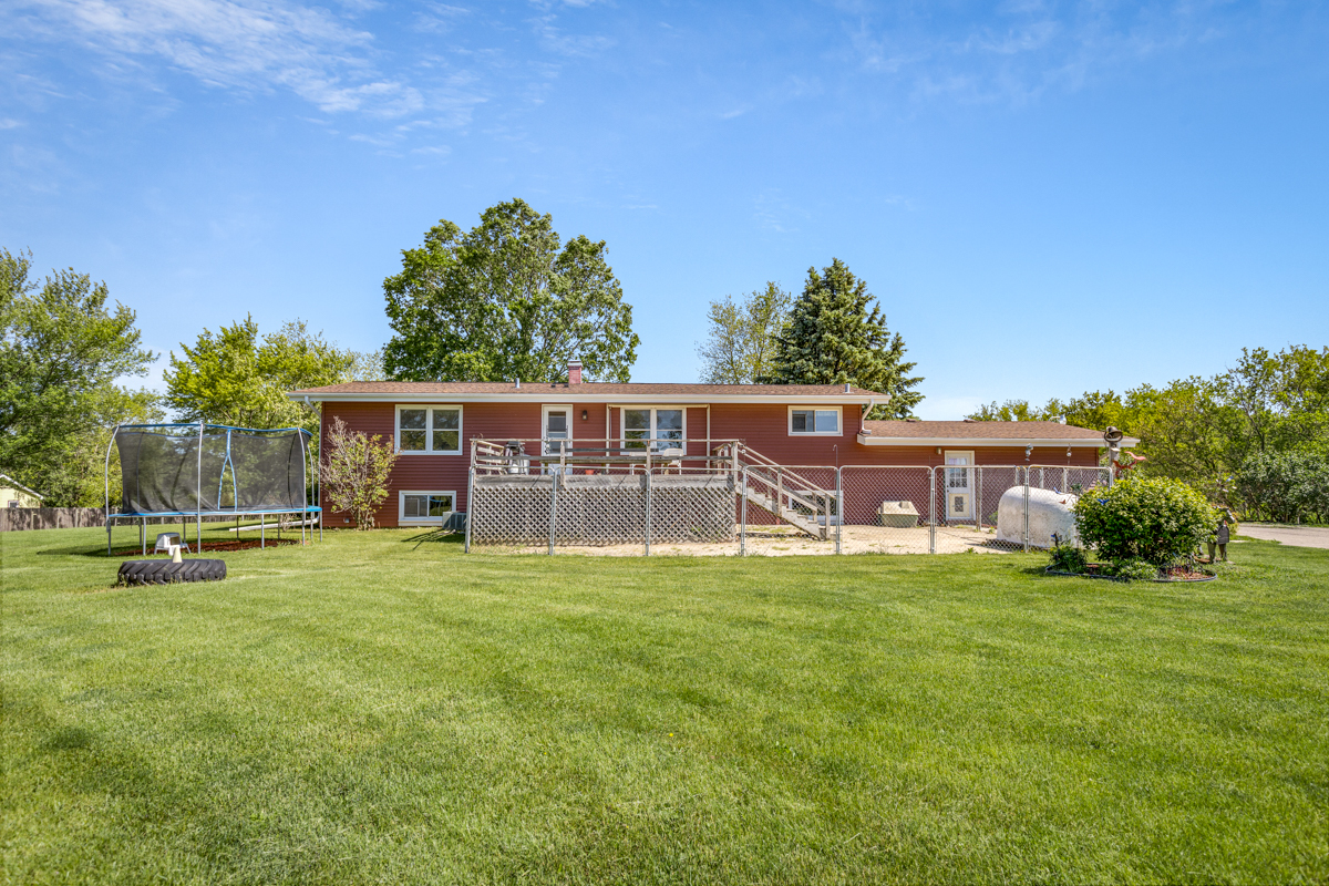 40W871 Lenz Road Elgin, IL 60124 - Photo 24 of 30