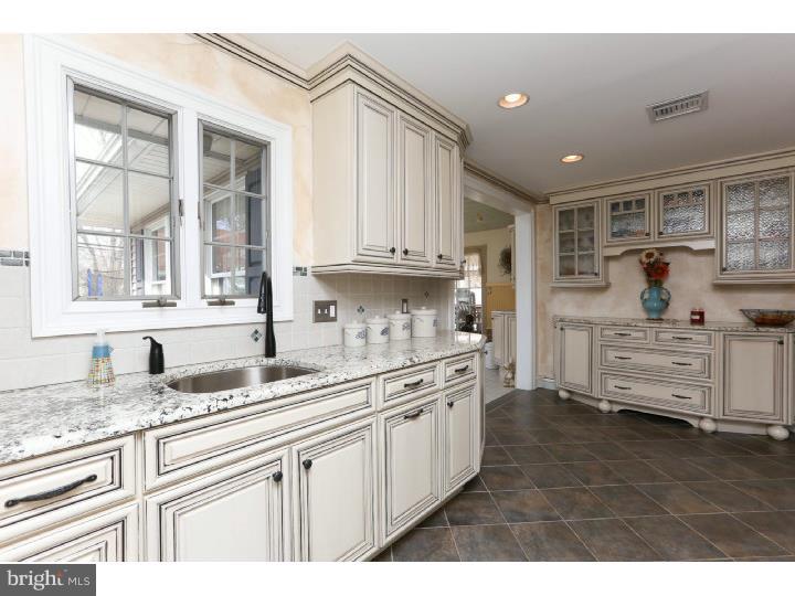 809 Dunbury Road Fairless Hills, PA 19030 - Photo 8 of 25 Kitchen