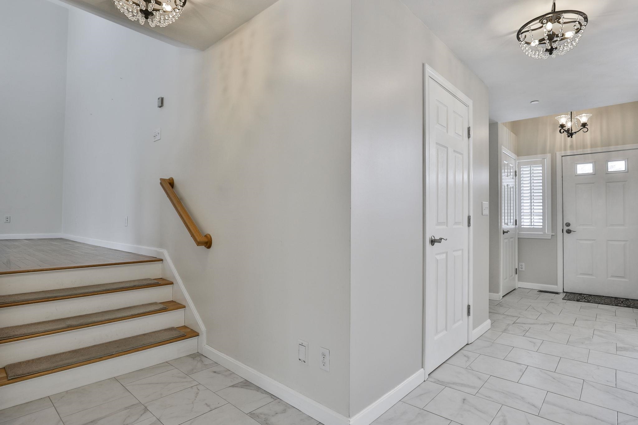 37 Coles Way Atkinson, NH 03811 - Photo 17 of 39