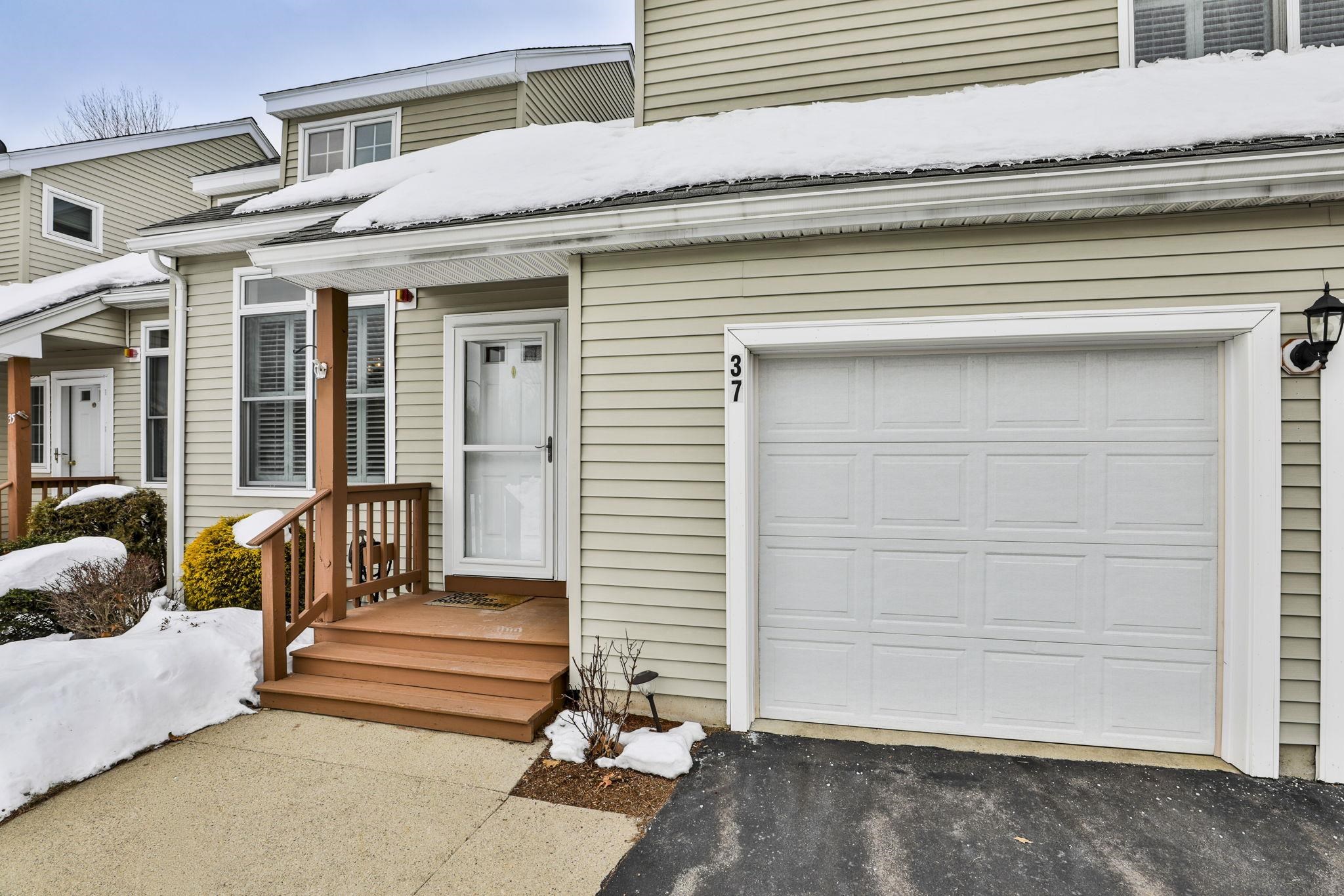 37 Coles Way Atkinson, NH 03811 - Photo 3 of 39