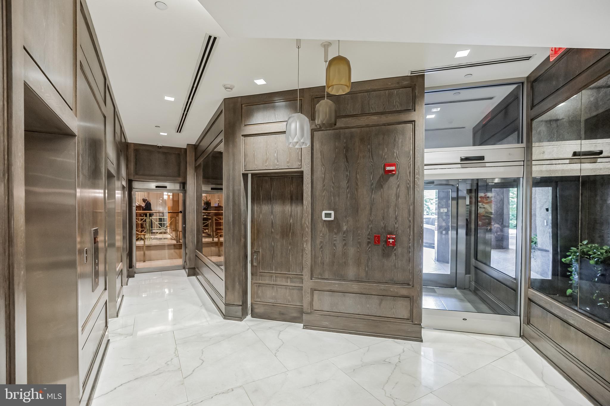 202 West Rittenhouse Square, Unit 2802 Philadelphia, PA 19103 - Photo 21 of 21 Condo Lobby