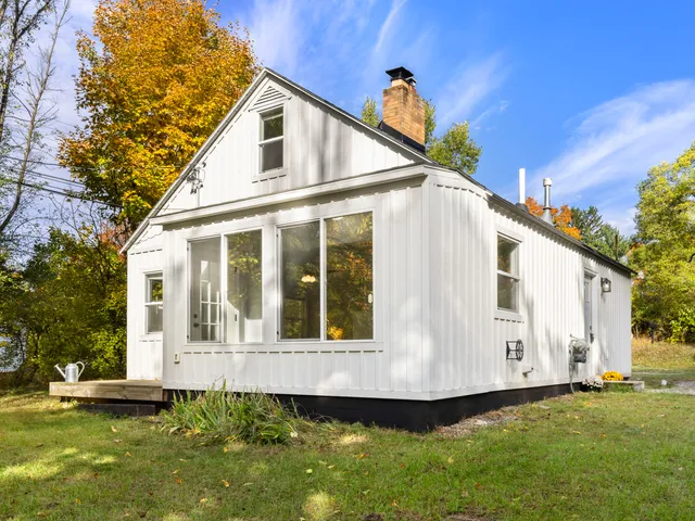 $298,500 | 7043 Burr Street, Benzonia, MI 49616