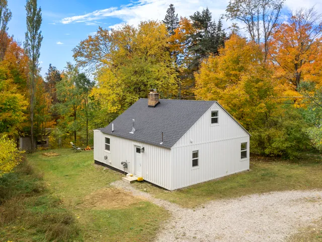 $298,500 | 7043 Burr Street, Benzonia, MI 49616