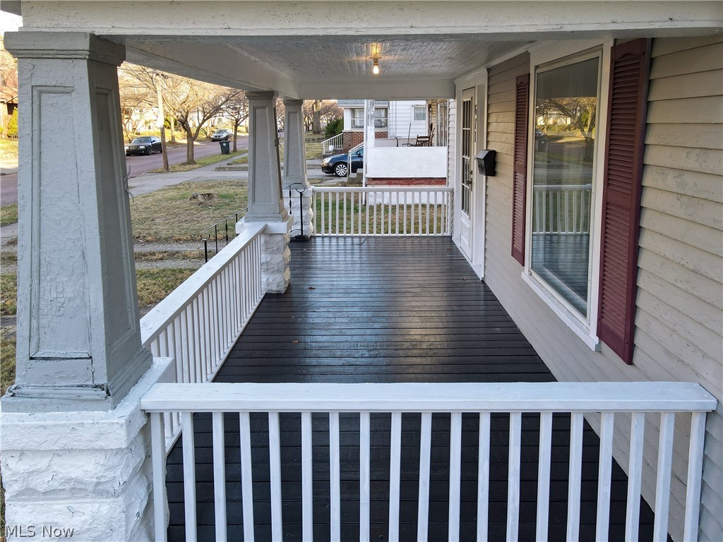671 Thayer Street Akron, OH 44310 - Photo 3 of 35 Gallery Image 3