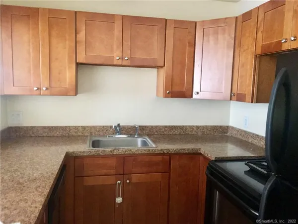 $1,800 | 113 Niles Hill Road, Unit A, Waterford, CT 06385