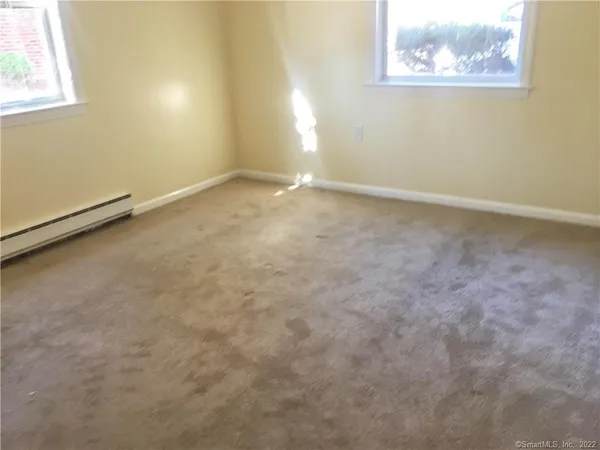 $1,800 | 113 Niles Hill Road, Unit A, Waterford, CT 06385