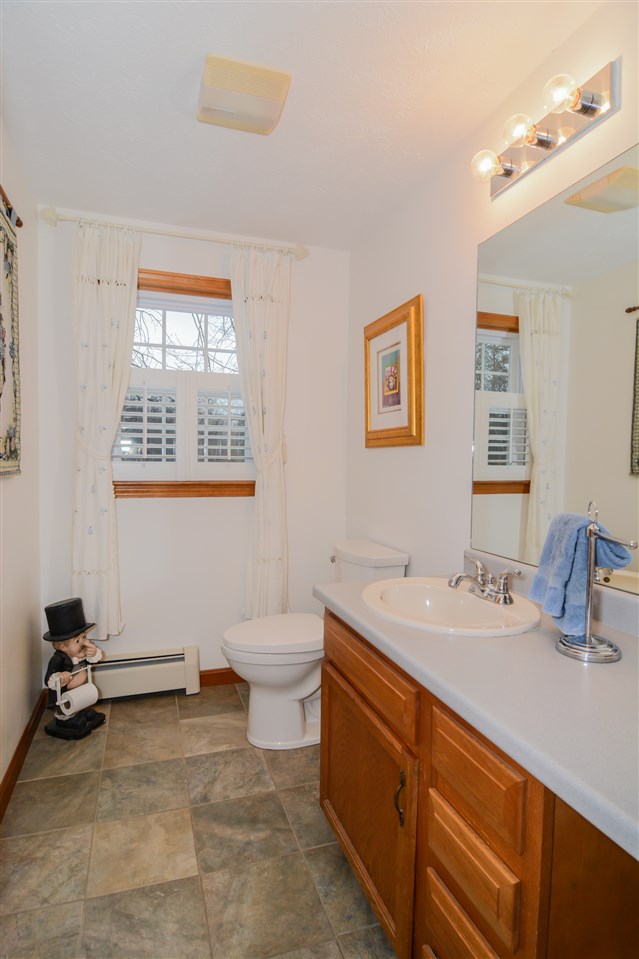 11 Westview Road Brookline, NH 03033 - Photo 18 of 40