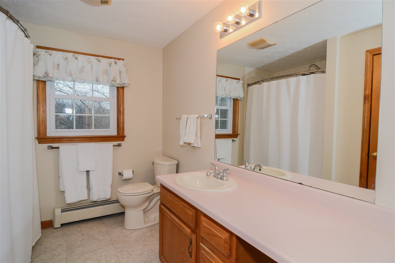 11 Westview Road Brookline, NH 03033 - Photo 23 of 40