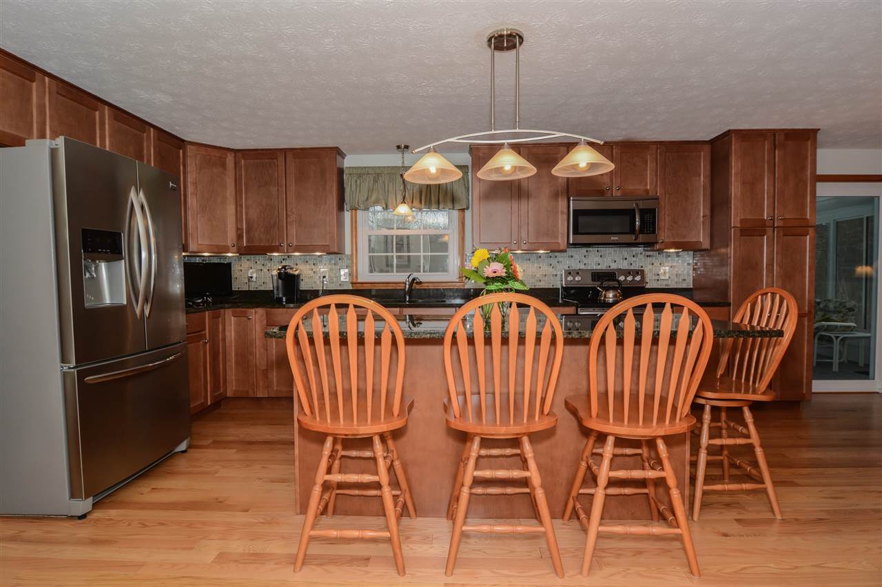 11 Westview Road Brookline, NH 03033 - Photo 5 of 40