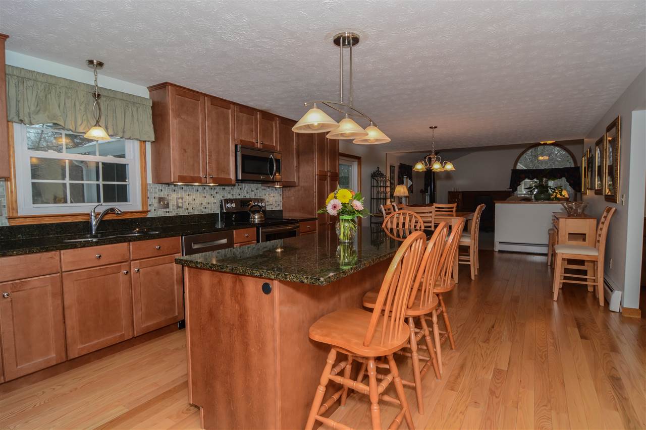 11 Westview Road Brookline, NH 03033 - Photo 6 of 40