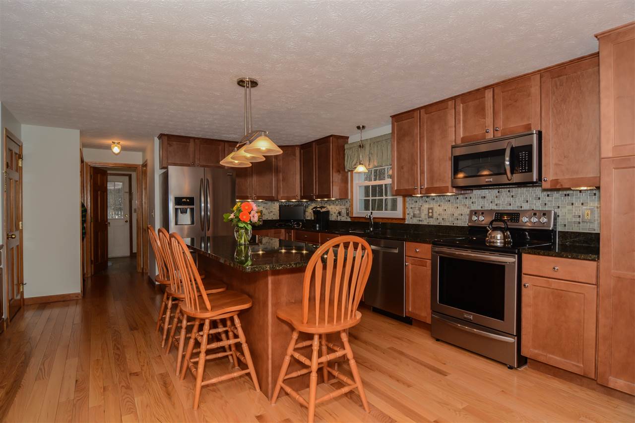 11 Westview Road Brookline, NH 03033 - Photo 8 of 40