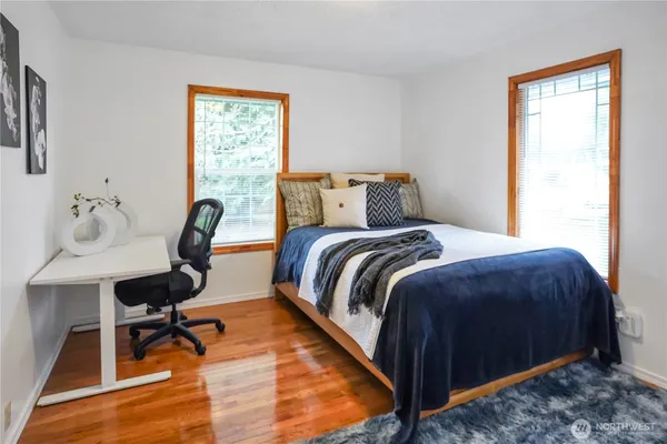 $561,950 | 7660 South 126th Street, Seattle, WA 98178