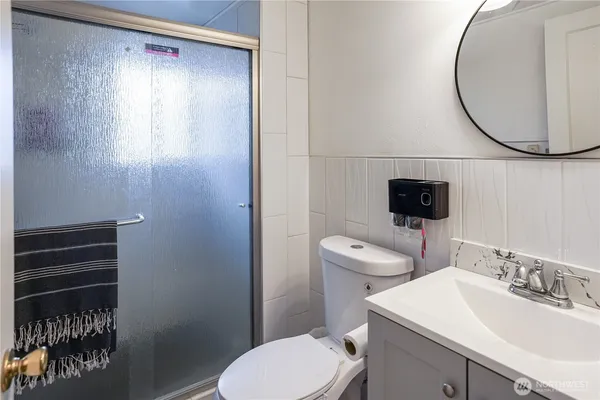 $561,950 | 7660 South 126th Street, Seattle, WA 98178