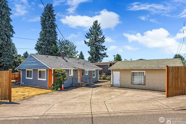 $561,950 | 7660 South 126th Street, Seattle, WA 98178